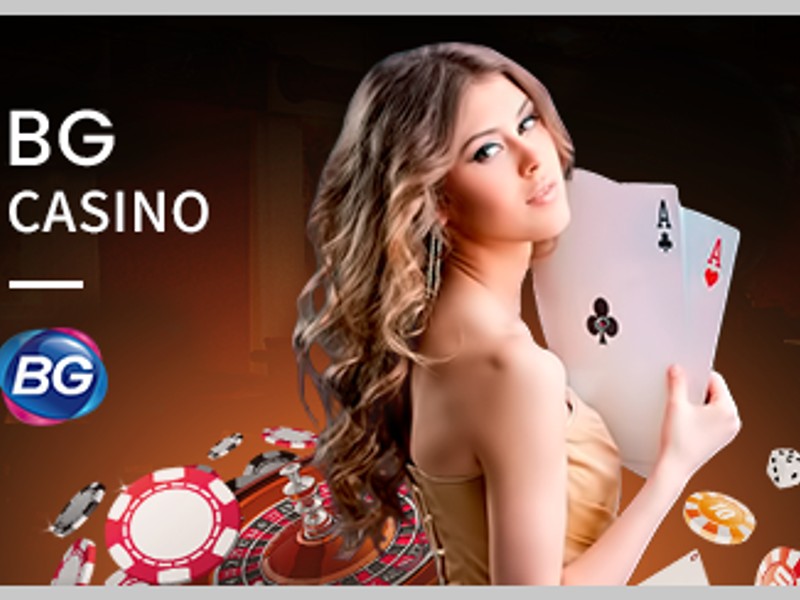 Giao diện nền tảng ku3933 hiển thị đa dạng các trò chơi cá cược thể thao, casino trực tuyến và slot game, với logo ku3933 nổi bật.
